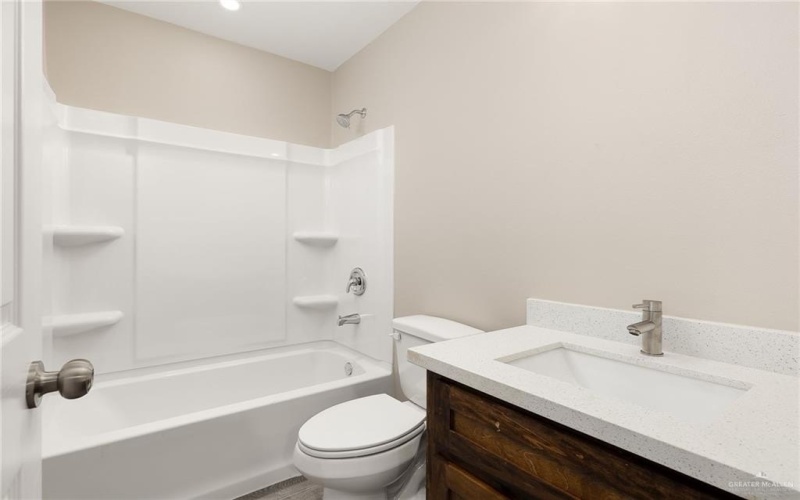 2194 Via Roma Street, Weslaco, TX 78596, 3 Habitaciones Habitaciones , ,2 BañosBaños,Residential,En Venta,2194 Via Roma Street,0,485725