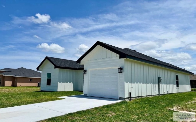 8713 SWAN LAKE DR, HARLINGEN, TX 78552, 3 Habitaciones Habitaciones , ,2 BañosBaños,Residential,En Venta,8713 SWAN LAKE DR,0,29768214