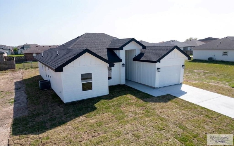 8713 SWAN LAKE DR, HARLINGEN, TX 78552, 3 Habitaciones Habitaciones , ,2 BañosBaños,Residential,En Venta,8713 SWAN LAKE DR,0,29768214