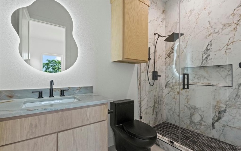 1821 Pollard Street, Dallas, TX 75208, 4 Habitaciones Habitaciones , ,5 BañosBaños,Residential,En Venta,1821 Pollard Street,0,21015699