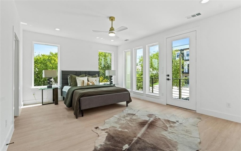 1821 Pollard Street, Dallas, TX 75208, 4 Habitaciones Habitaciones , ,5 BañosBaños,Residential,En Venta,1821 Pollard Street,0,21015699