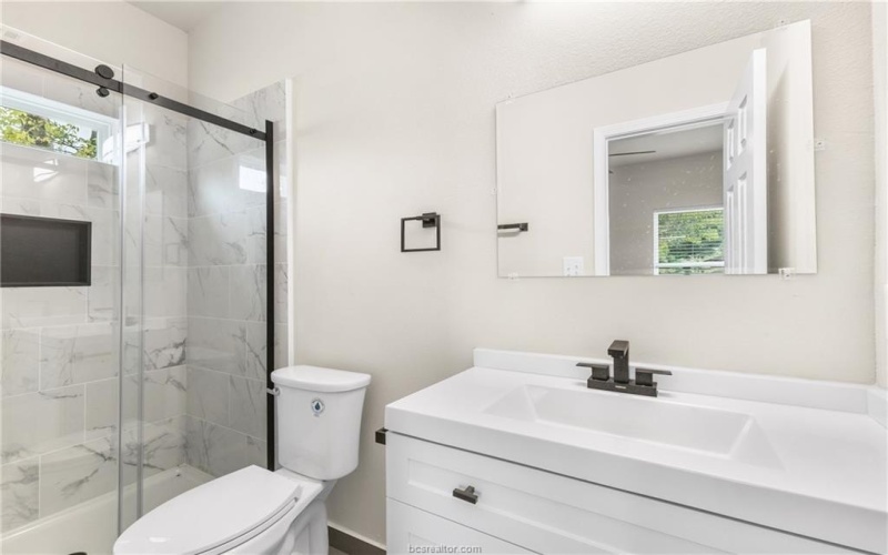 1601 West 17th Street, Bryan, TX 77803, 3 Bedrooms Bedrooms, ,2 BathroomsBathrooms,Residential,For Sale,1601 West 17th Street,0,25011138