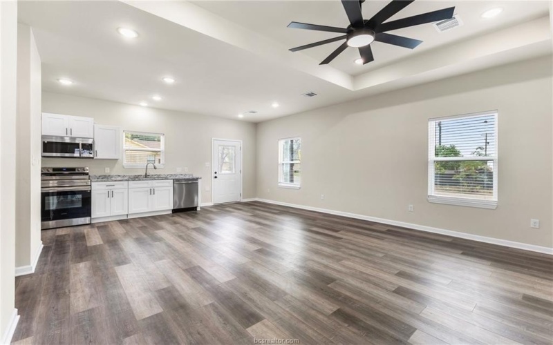 1601 West 17th Street, Bryan, TX 77803, 3 Bedrooms Bedrooms, ,2 BathroomsBathrooms,Residential,For Sale,1601 West 17th Street,0,25011138