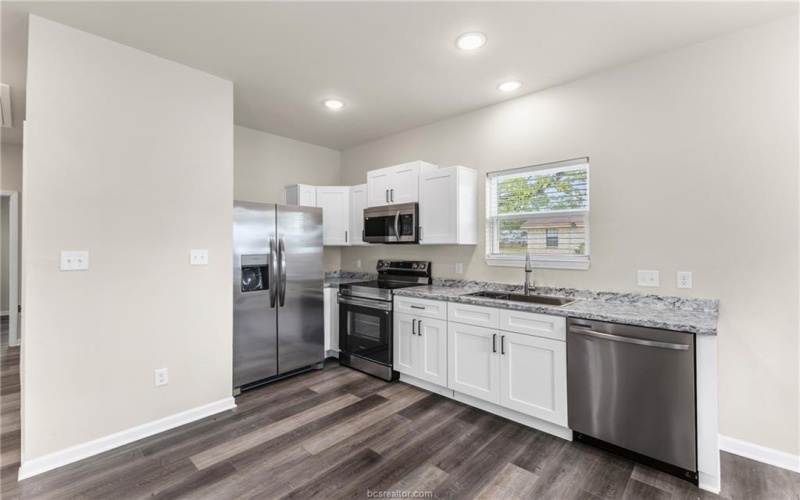 1601 West 17th Street, Bryan, TX 77803, 3 Bedrooms Bedrooms, ,2 BathroomsBathrooms,Residential,For Sale,1601 West 17th Street,0,25011138