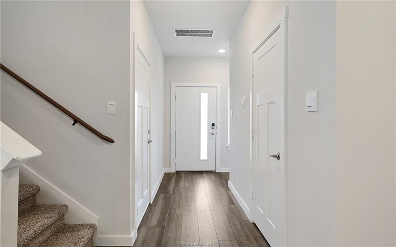 919 Lady Bird, College Station, TX 77845, 3 Bedrooms Bedrooms, ,2 BathroomsBathrooms,Residential,For Sale,919 Lady Bird,0,25011398