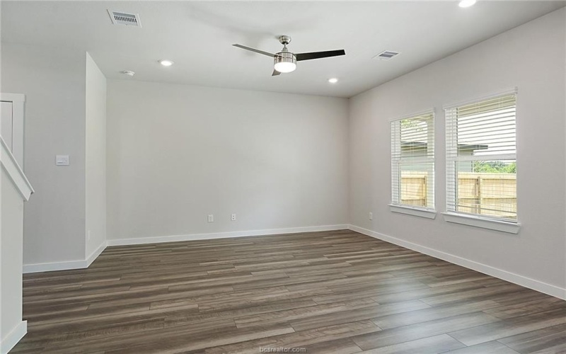 919 Lady Bird, College Station, TX 77845, 3 Bedrooms Bedrooms, ,2 BathroomsBathrooms,Residential,For Sale,919 Lady Bird,0,25011398