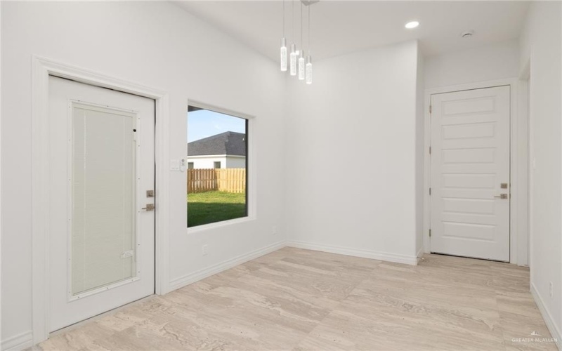 804 N Buxton Avenue, Edinburg, TX 78541, 3 Habitaciones Habitaciones , ,2 BañosBaños,Residential,En Venta,804 N Buxton Avenue,0,485780