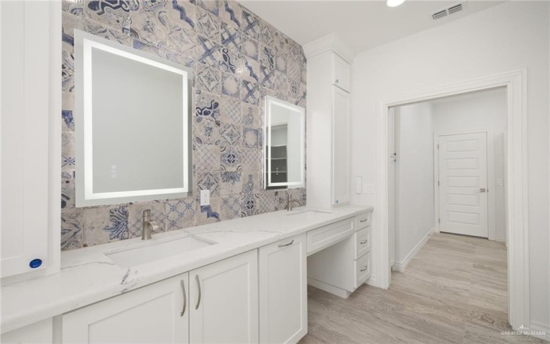 804 N Buxton Avenue, Edinburg, TX 78541, 3 Habitaciones Habitaciones , ,2 BañosBaños,Residential,En Venta,804 N Buxton Avenue,0,485780