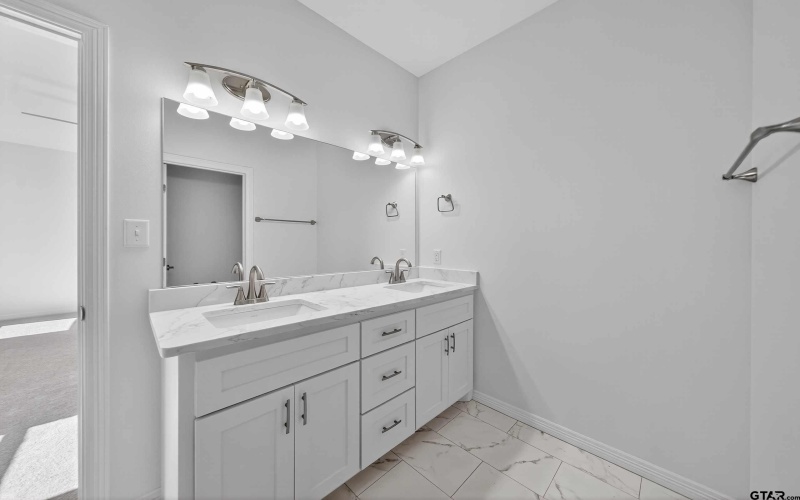 369 CR 4215, Jacksonville, TX 75766, 3 Bedrooms Bedrooms, ,2 BathroomsBathrooms,Residential,For Sale,369 CR 4215,0,25015939