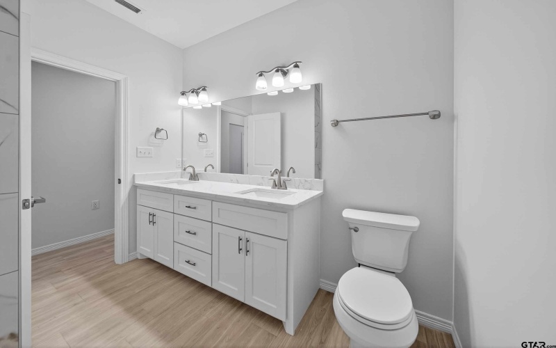 369 CR 4215, Jacksonville, TX 75766, 3 Bedrooms Bedrooms, ,2 BathroomsBathrooms,Residential,For Sale,369 CR 4215,0,25015939