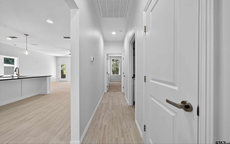 369 CR 4215, Jacksonville, TX 75766, 3 Bedrooms Bedrooms, ,2 BathroomsBathrooms,Residential,For Sale,369 CR 4215,0,25015939