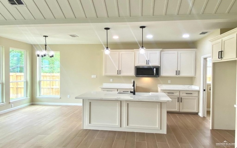 1613 E Polk Street, Harlingen, TX 78550, 3 Bedrooms Bedrooms, ,2 BathroomsBathrooms,Residential,For Sale,1613 E Polk Street,470011