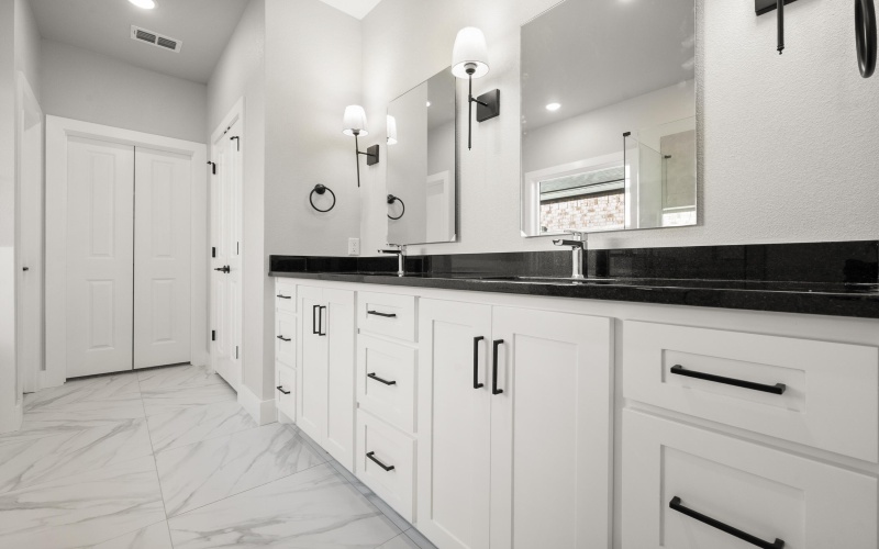 1117 N 6th Street, Wolfforth, TX 79382, 4 Bedrooms Bedrooms, ,3 BathroomsBathrooms,Residential,For Sale,1117 N 6th Street,0,202562454