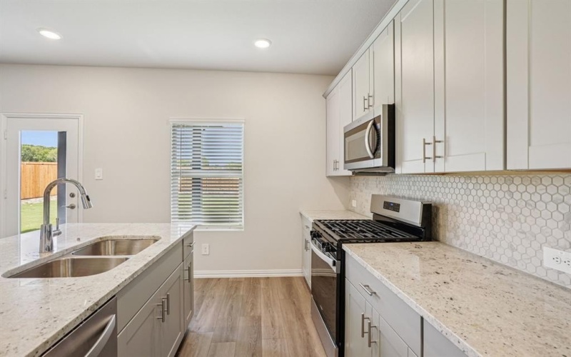 2125 Dunbar Drive, Sherman, TX 75092, 4 Habitaciones Habitaciones , ,2 BañosBaños,Residential,En Venta,2125 Dunbar Drive,0,21095333