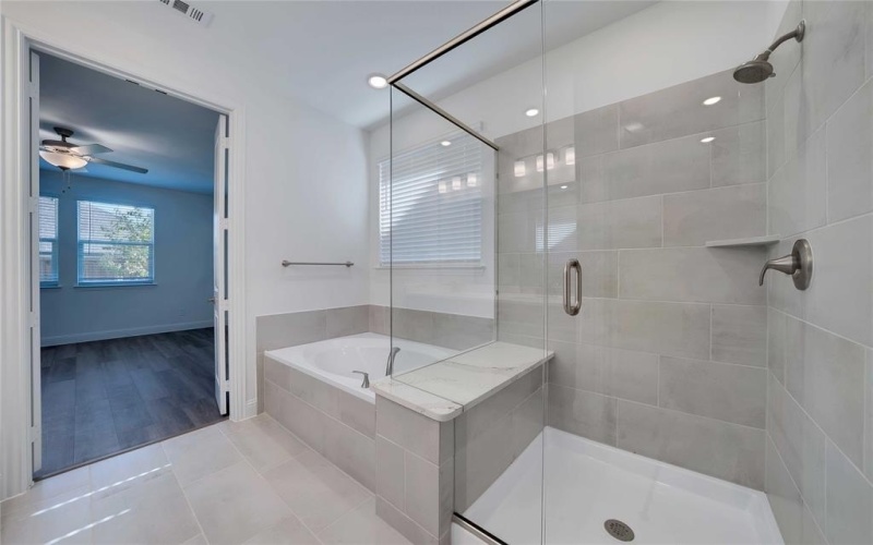 2456 Flatiron Drive, Corinth, TX 76210, 4 Habitaciones Habitaciones , ,3 BañosBaños,Residential,En Venta,2456 Flatiron Drive,0,21097505