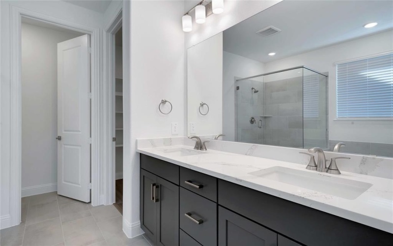 2456 Flatiron Drive, Corinth, TX 76210, 4 Habitaciones Habitaciones , ,3 BañosBaños,Residential,En Venta,2456 Flatiron Drive,0,21097505