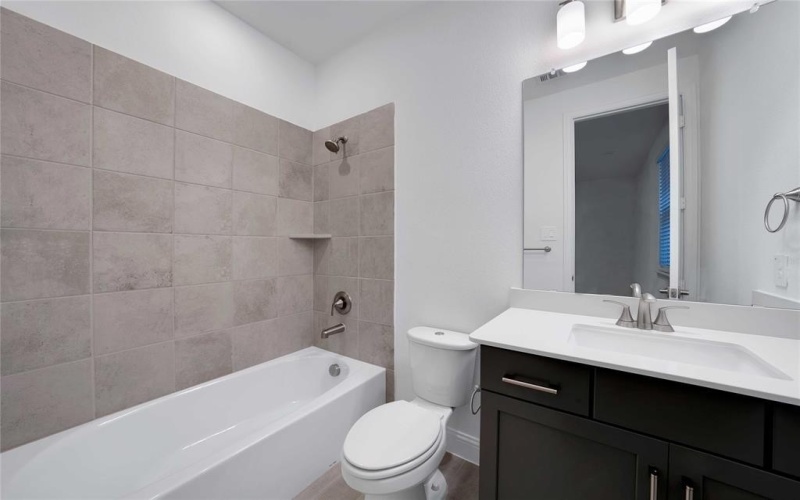 2456 Flatiron Drive, Corinth, TX 76210, 4 Habitaciones Habitaciones , ,3 BañosBaños,Residential,En Venta,2456 Flatiron Drive,0,21097505