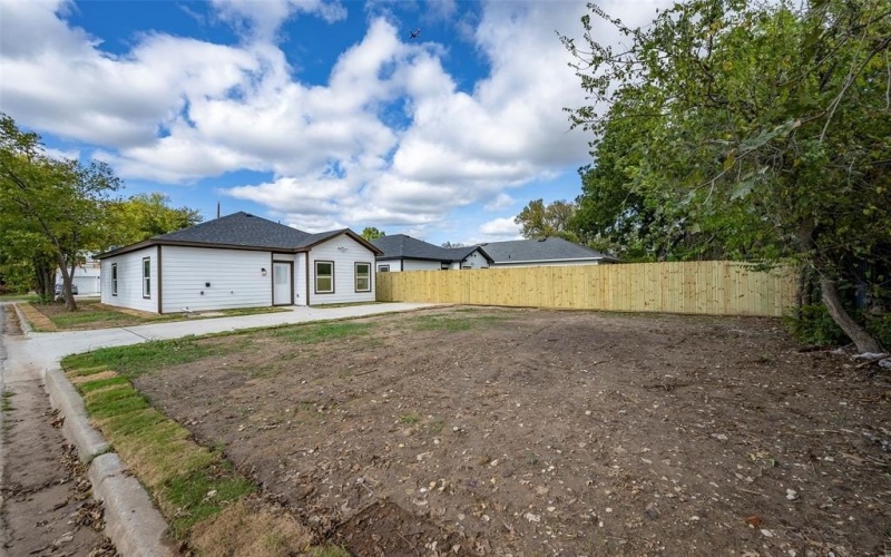 2402 Garden Drive, Dallas, TX 75215, 4 Habitaciones Habitaciones , ,2 BañosBaños,Residential,En Venta,2402 Garden Drive,0,21071883