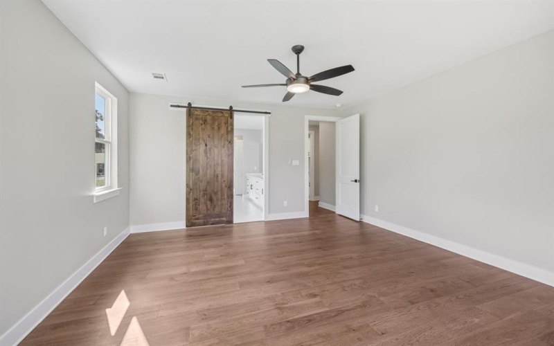 2630 Evinrude Drive, Grapevine, TX 76051, 5 Habitaciones Habitaciones , ,3 BañosBaños,Residential,En Venta,2630 Evinrude Drive,0,21073146