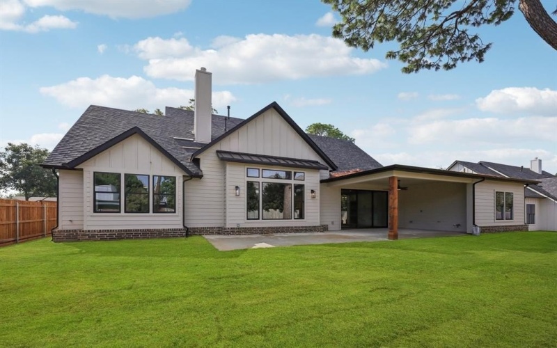 2630 Evinrude Drive, Grapevine, TX 76051, 5 Habitaciones Habitaciones , ,3 BañosBaños,Residential,En Venta,2630 Evinrude Drive,0,21073146