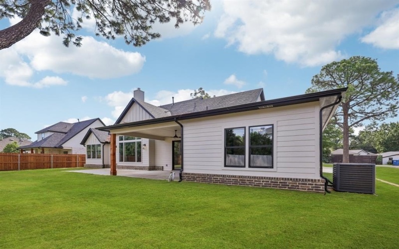 2630 Evinrude Drive, Grapevine, TX 76051, 5 Habitaciones Habitaciones , ,3 BañosBaños,Residential,En Venta,2630 Evinrude Drive,0,21073146