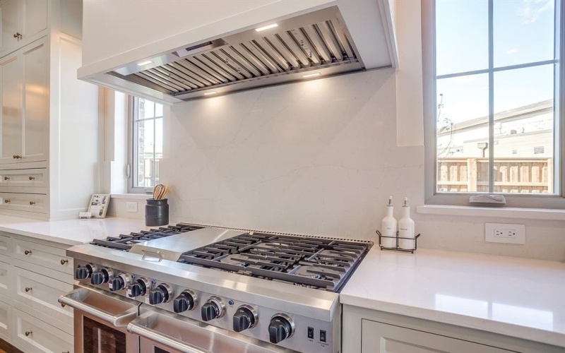 2947 Kosse Court, Grapevine, TX 76051, 4 Bedrooms Bedrooms, ,3 BathroomsBathrooms,Residential,For Sale,2947 Kosse Court,0,21089501