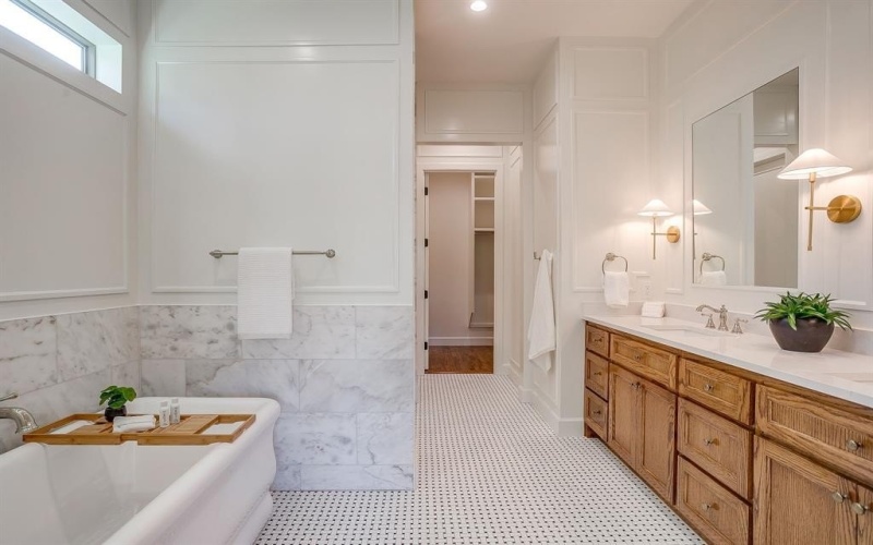 2947 Kosse Court, Grapevine, TX 76051, 4 Bedrooms Bedrooms, ,3 BathroomsBathrooms,Residential,For Sale,2947 Kosse Court,0,21089501