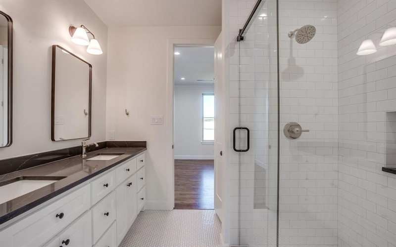 2947 Kosse Court, Grapevine, TX 76051, 4 Bedrooms Bedrooms, ,3 BathroomsBathrooms,Residential,For Sale,2947 Kosse Court,0,21089501