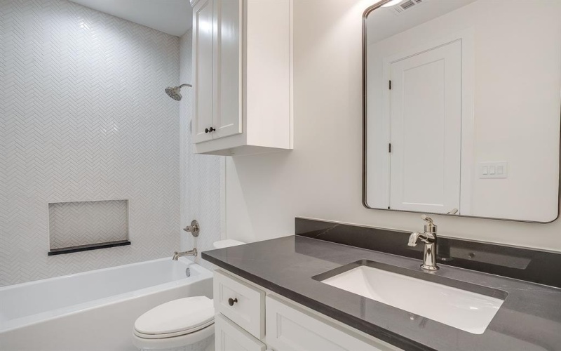 2947 Kosse Court, Grapevine, TX 76051, 4 Bedrooms Bedrooms, ,3 BathroomsBathrooms,Residential,For Sale,2947 Kosse Court,0,21089501