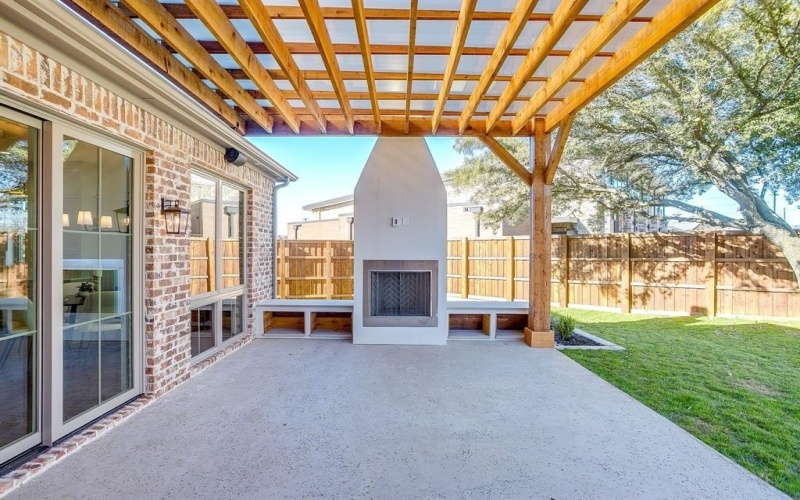 2947 Kosse Court, Grapevine, TX 76051, 4 Bedrooms Bedrooms, ,3 BathroomsBathrooms,Residential,For Sale,2947 Kosse Court,0,21089501