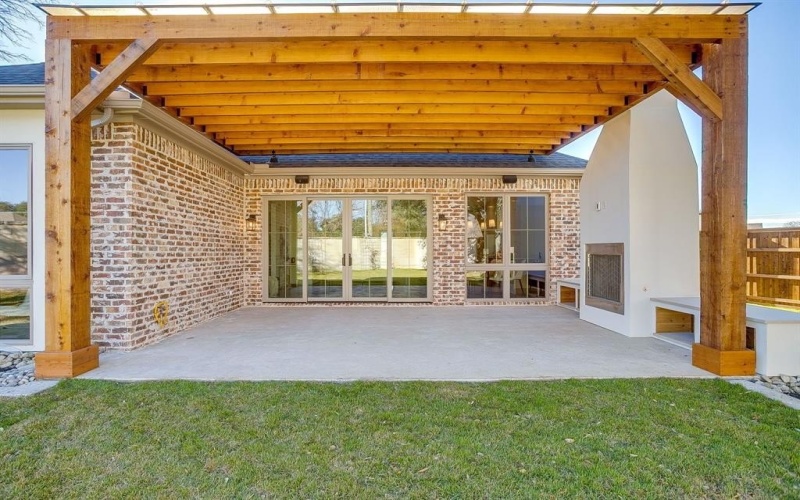 2947 Kosse Court, Grapevine, TX 76051, 4 Bedrooms Bedrooms, ,3 BathroomsBathrooms,Residential,For Sale,2947 Kosse Court,0,21089501