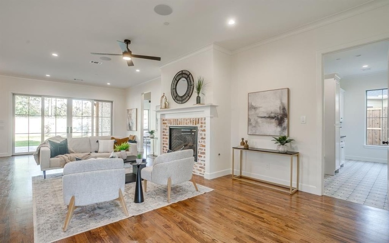 2947 Kosse Court, Grapevine, TX 76051, 4 Bedrooms Bedrooms, ,3 BathroomsBathrooms,Residential,For Sale,2947 Kosse Court,0,21089501