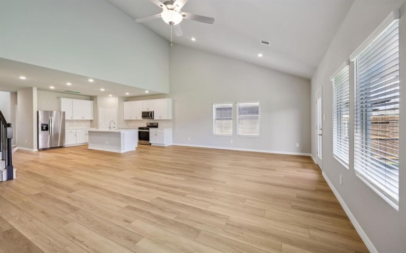 2132 Mustang Way, Seagoville, TX 75159, 5 Habitaciones Habitaciones , ,3 BañosBaños,Residential,En Venta,2132 Mustang Way,0,21094236