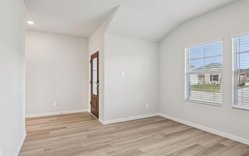 2130 Mustang Way, Seagoville, TX 75159, 3 Bedrooms Bedrooms, ,2 BathroomsBathrooms,Residential,For Sale,2130 Mustang Way,0,21094237