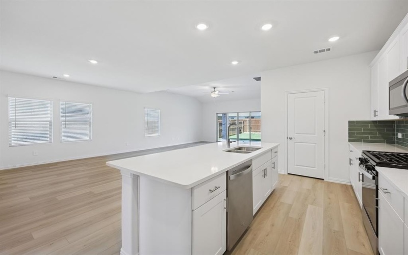 507 Midnight Oak Drive, McKinney, TX 75069, 4 Habitaciones Habitaciones , ,3 BañosBaños,Residential,En Venta,507 Midnight Oak Drive,0,21094238