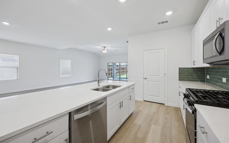 507 Midnight Oak Drive, McKinney, TX 75069, 4 Habitaciones Habitaciones , ,3 BañosBaños,Residential,En Venta,507 Midnight Oak Drive,0,21094238