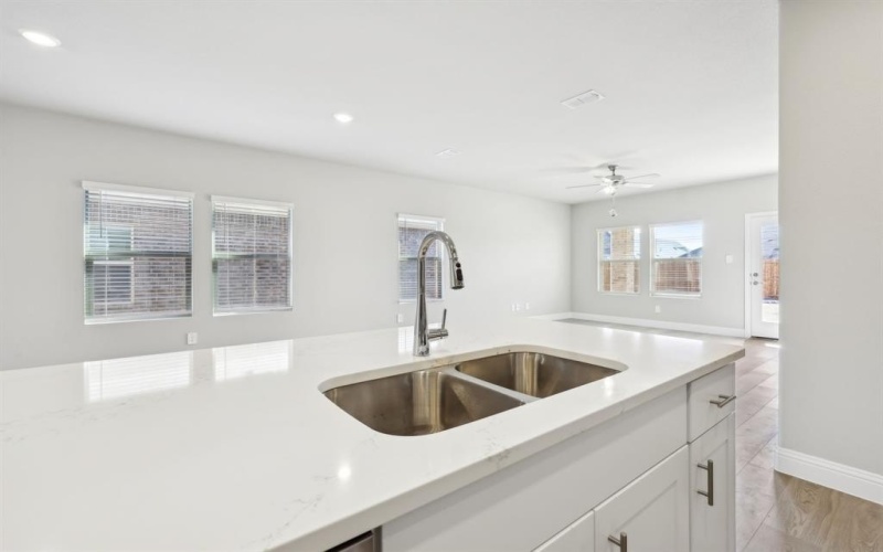 1210 Booker Drive, McKinney, TX 75069, 4 Habitaciones Habitaciones , ,2 BañosBaños,Residential,En Venta,1210 Booker Drive,0,21094246