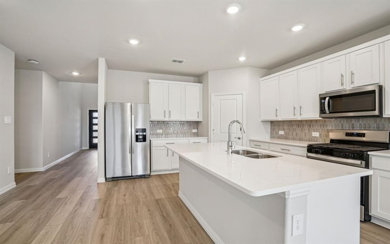 806 Edgehurst Drive, Princeton, TX 75071, 5 Bedrooms Bedrooms, ,3 BathroomsBathrooms,Residential,For Sale,806 Edgehurst Drive,0,21094259