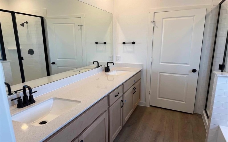 14245 Harden Street, Pilot Point, TX 76258, 4 Habitaciones Habitaciones , ,2 BañosBaños,Residential,En Venta,14245 Harden Street,0,21098941