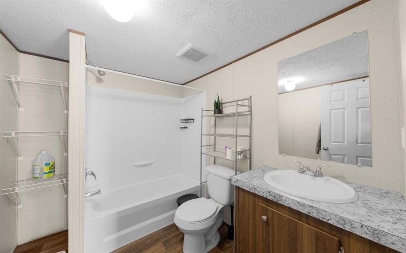 562 VZ COUNTY ROAD 1220, Grand Saline, TX 75140, 4 Bedrooms Bedrooms, ,2 BathroomsBathrooms,Residential,For Sale,562 VZ COUNTY ROAD 1220,0,21098953