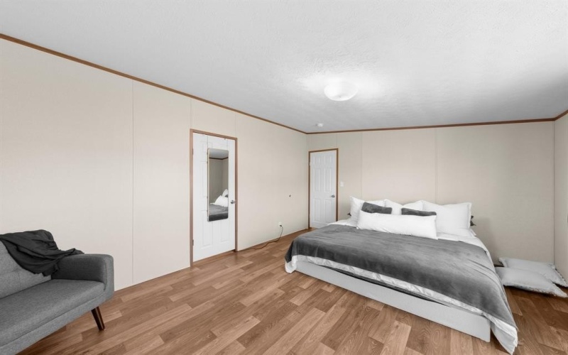 562 VZ COUNTY ROAD 1220, Grand Saline, TX 75140, 4 Bedrooms Bedrooms, ,2 BathroomsBathrooms,Residential,For Sale,562 VZ COUNTY ROAD 1220,0,21098953