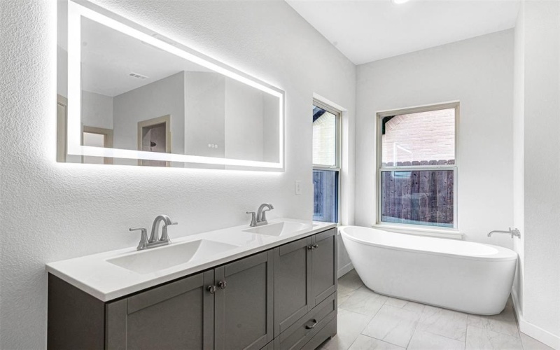 428 N Mcgraw Street, Forney, TX 75126, 3 Bedrooms Bedrooms, ,2 BathroomsBathrooms,Residential,For Sale,428 N Mcgraw Street,0,21097734