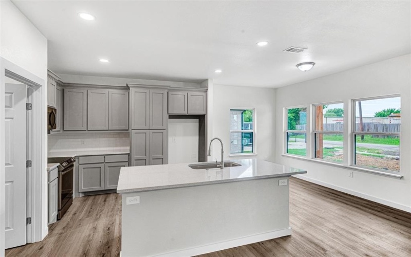 428 N Mcgraw Street, Forney, TX 75126, 3 Bedrooms Bedrooms, ,2 BathroomsBathrooms,Residential,For Sale,428 N Mcgraw Street,0,21097734