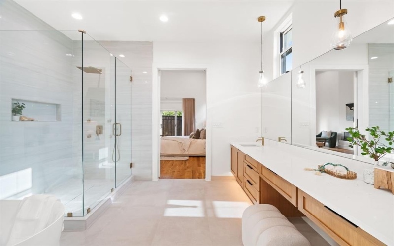 3884 Cortez Drive, Dallas, TX 75220, 5 Bedrooms Bedrooms, ,6 BathroomsBathrooms,Residential,For Sale,3884 Cortez Drive,0,21098978