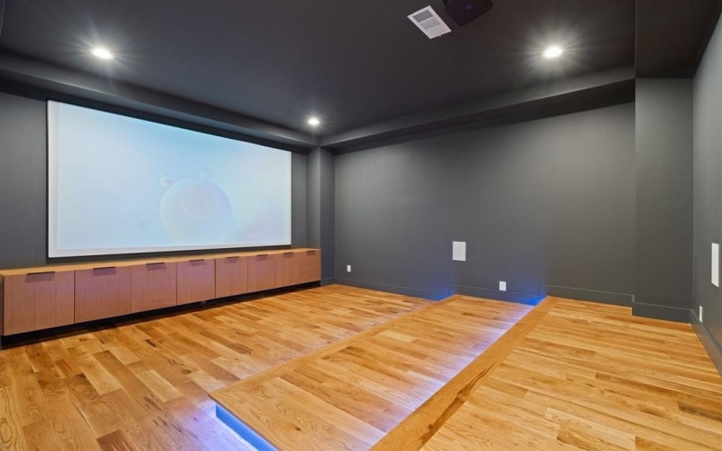 3884 Cortez Drive, Dallas, TX 75220, 5 Bedrooms Bedrooms, ,6 BathroomsBathrooms,Residential,For Sale,3884 Cortez Drive,0,21098978