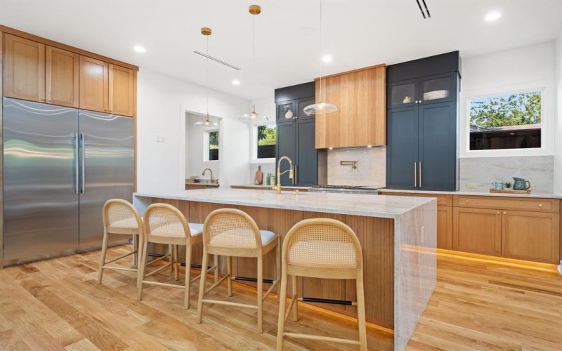 3884 Cortez Drive, Dallas, TX 75220, 5 Bedrooms Bedrooms, ,6 BathroomsBathrooms,Residential,For Sale,3884 Cortez Drive,0,21098978