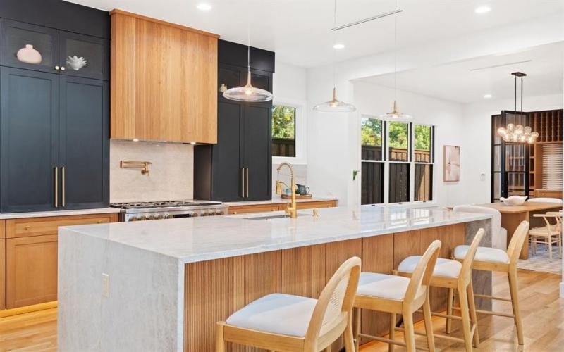 3884 Cortez Drive, Dallas, TX 75220, 5 Bedrooms Bedrooms, ,6 BathroomsBathrooms,Residential,For Sale,3884 Cortez Drive,0,21098978