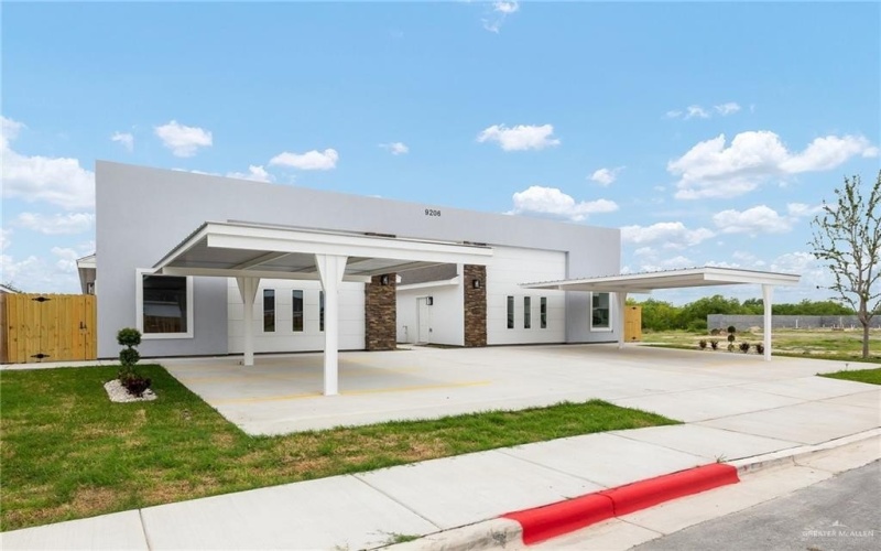 9206 N 56th Lane, McAllen, TX 78504, ,Residential Multi Family,En Venta,9206 N 56th Lane,469311