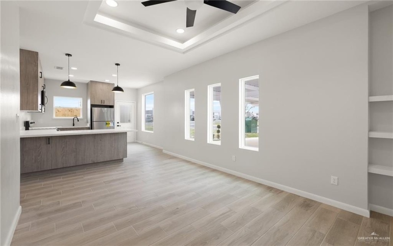 9206 N 56th Lane, McAllen, TX 78504, ,Residential Multi Family,En Venta,9206 N 56th Lane,469311