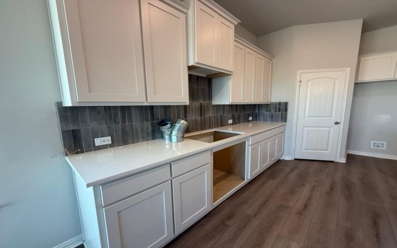 90 Big Bend Trail, Valley View, TX 76272, 4 Bedrooms Bedrooms, ,3 BathroomsBathrooms,Residential,For Sale,90 Big Bend Trail,0,21098032